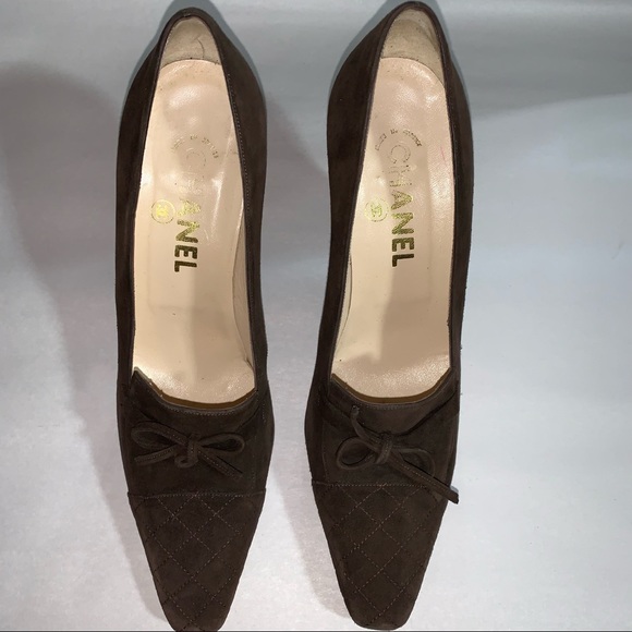 CHANEL size 39.5 brown suede block heel PUMPS w/quilted cap toe - Picture 4 of 9